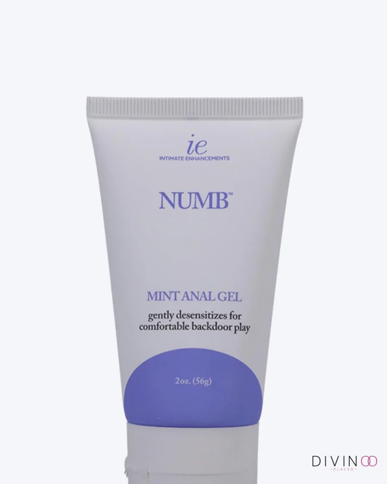 Crema desensibilizante Doc Johnson Mint Anal Numb Gel 2 oz con benzocaína y efecto refrescante.